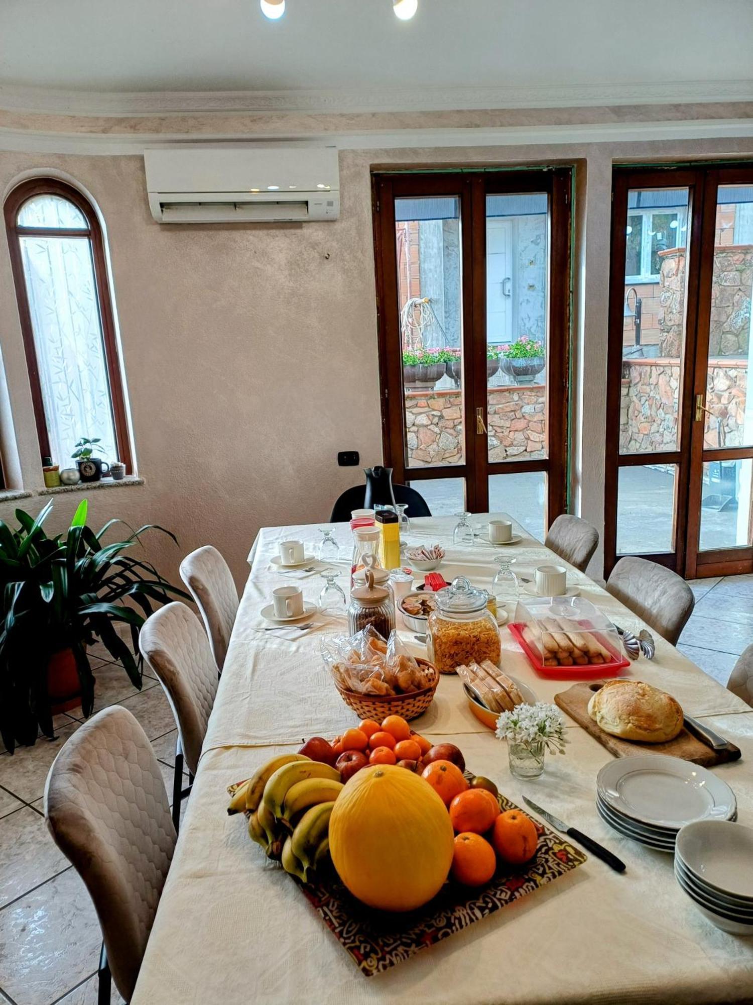 Bed and Breakfast Monti E Mare Lanusei Exterior foto
